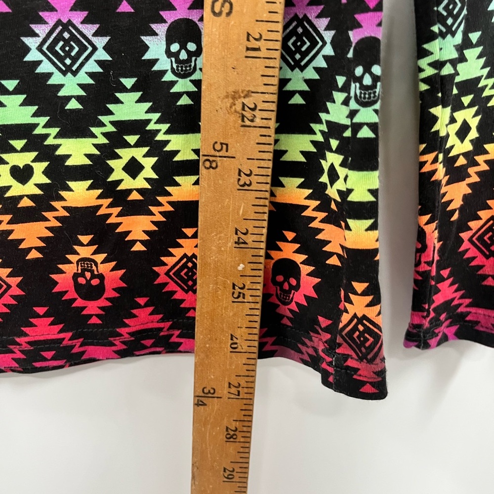 No Boundaries Colorful Rainbow Skull Cotton Blend Long Sleeve Top Size M - Picture 4 of 12